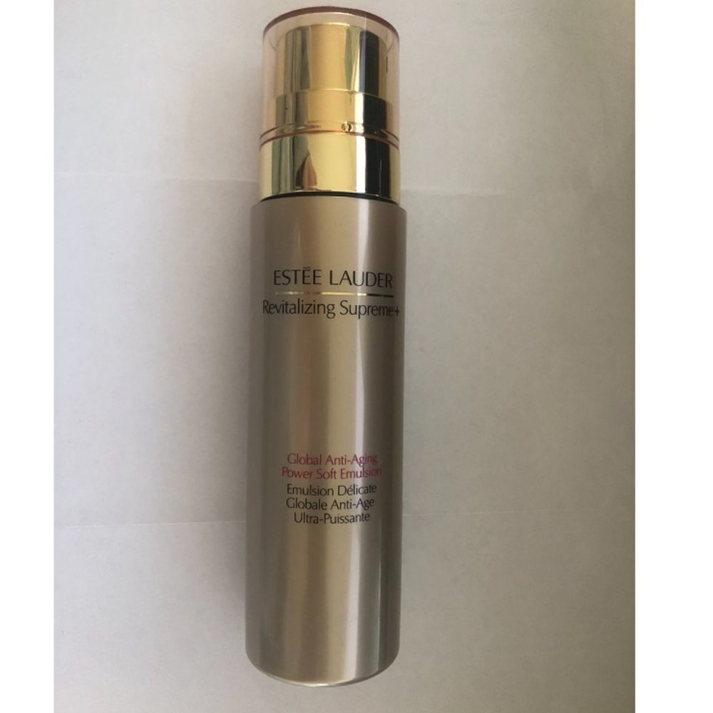 ESTEE LAUDER Revitalizing Supreme Global Anti-aging Power Soft Emulsion - Picture 3 of 5